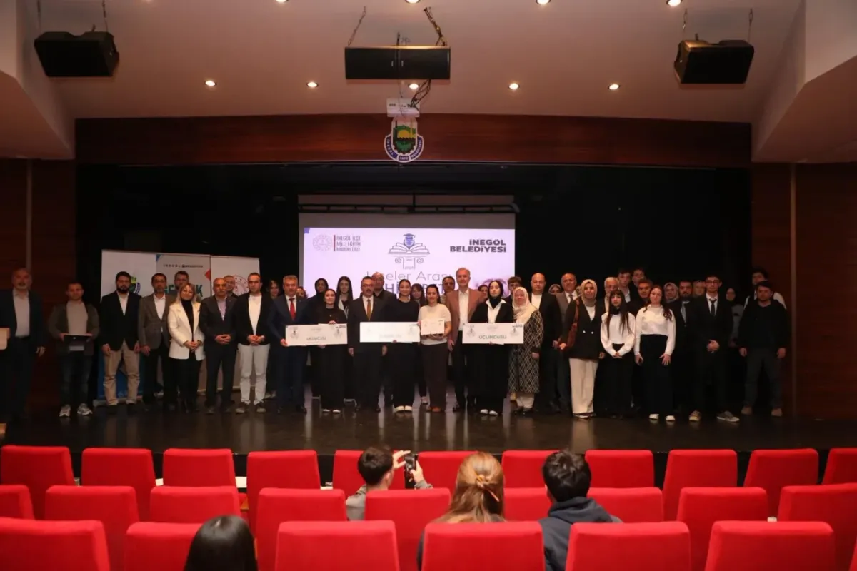 İnegöl'de gençler yorumladı