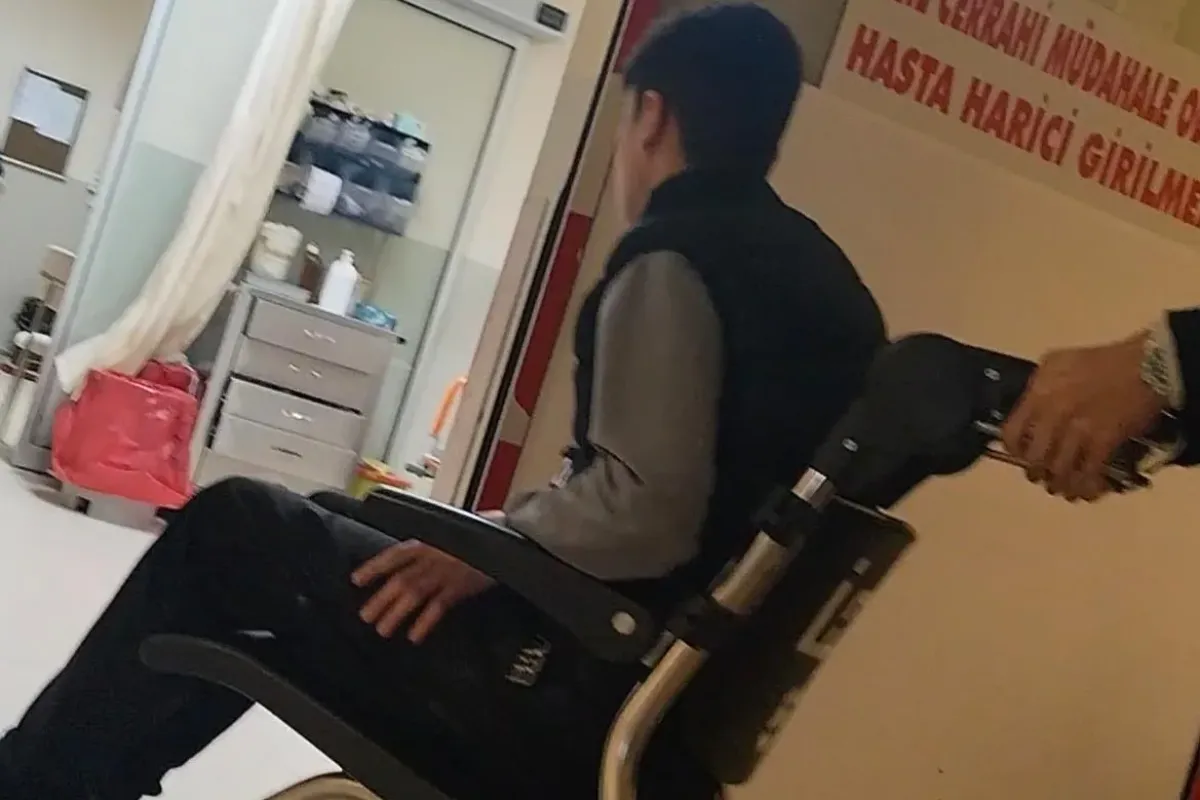 Otomobil yayaya çarptı; 1 yaralı