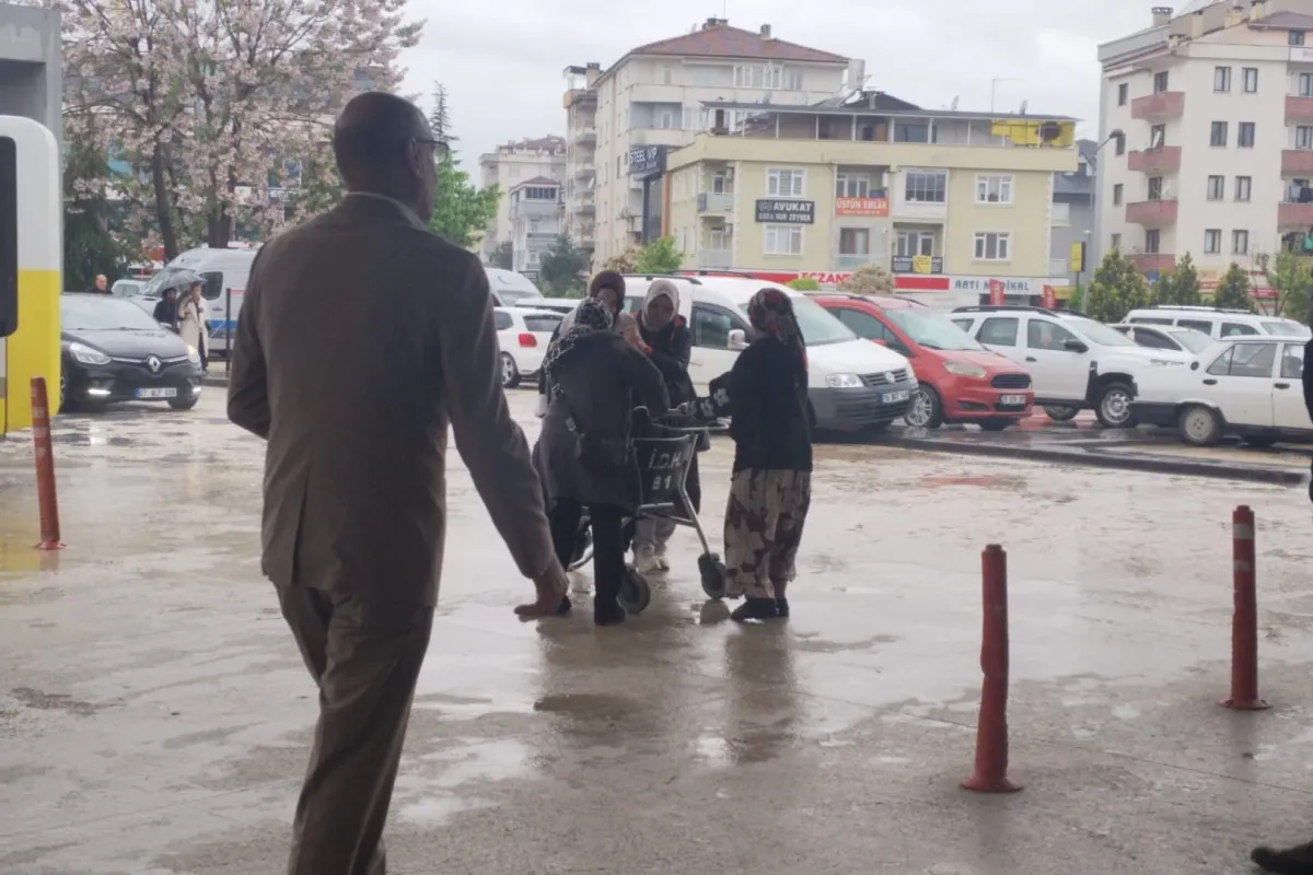 İnegöl'de panik dolu anlar! Acile yetiştirdi
