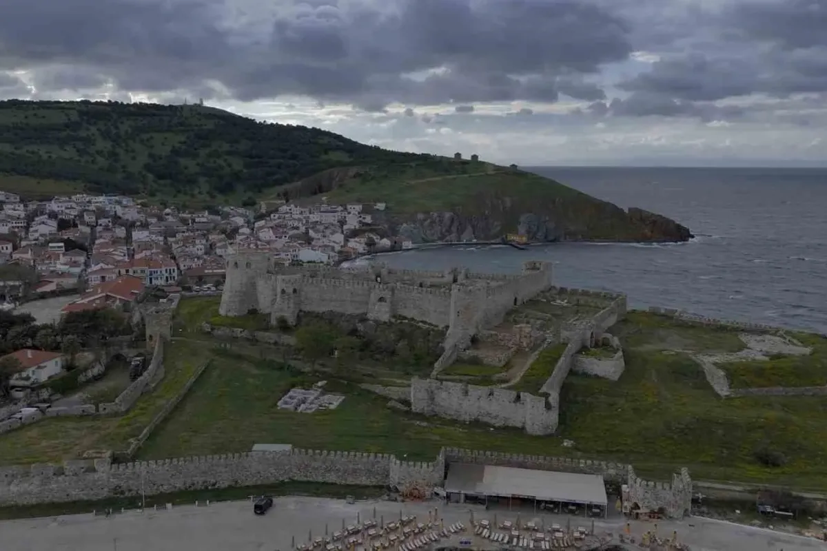 Kuzey Ege’nin turizm merkezi Bozcaada 3 günlük tatilde yüzde 70 doluluk oranına ulaştı