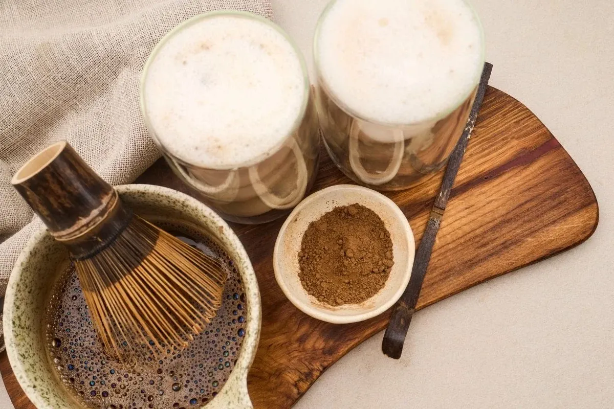 Kahve severlerin yeni trendi hojicha latte nedir, hojicha latte nasıl yapılır?