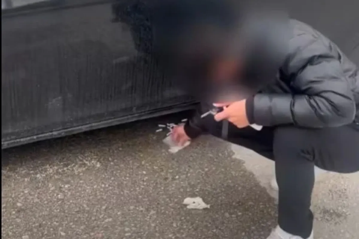 İnegöl'de hem pisliğini temizledi, hem de ceza yedi