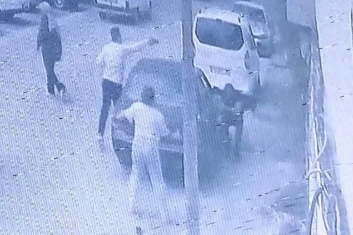 İnegöl'de silahlı saldırı kameraya böyle yansıdı