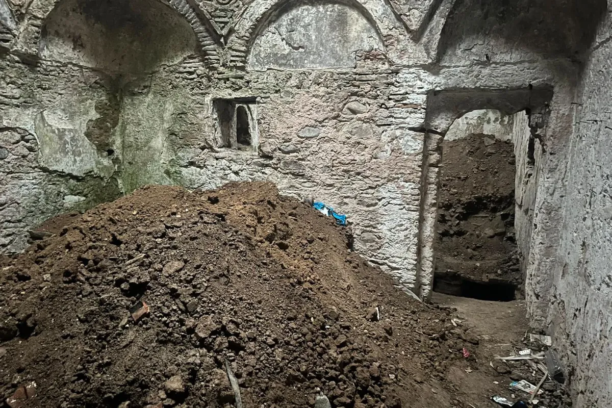 İnegöl’de tarihi hamam talan edildi