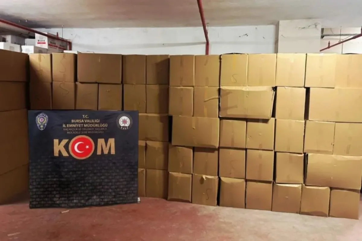 KOM ekiplerinden dev baskın! 3 milyon ele geçirildi