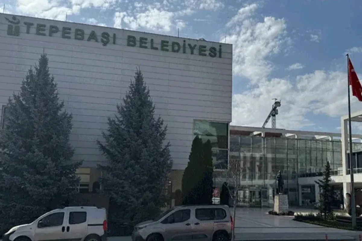 Tepebaşı Belediyesi Hangi Partide? Başkan Ahmet Ataç Kimdir?