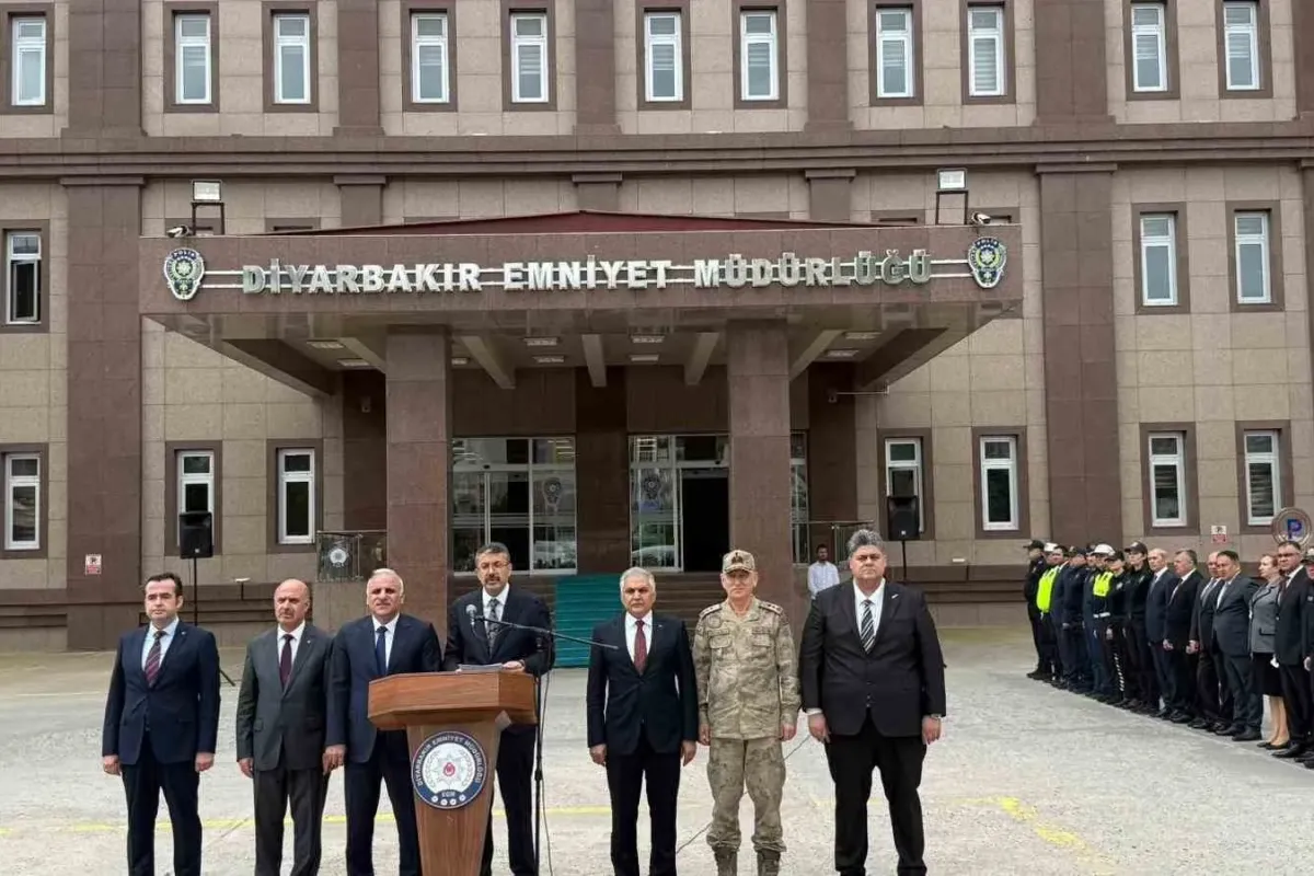 Diyarbakır merkezli 23 ilde 334 adrese eş zamanlı narkotik operasyonu