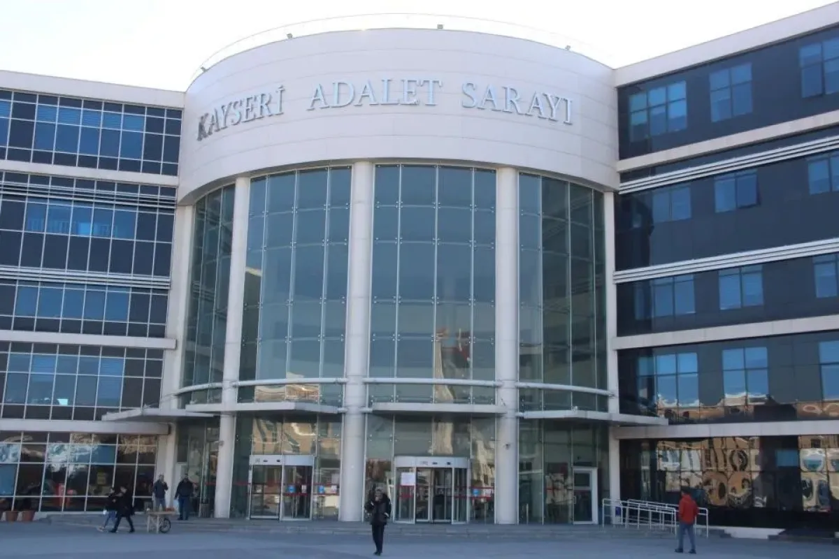 Kayseri merkezli 19 ilde düzenlenen yasa dışı bahis operasyonunda gözaltına alınan 115 şüpheli adliyede