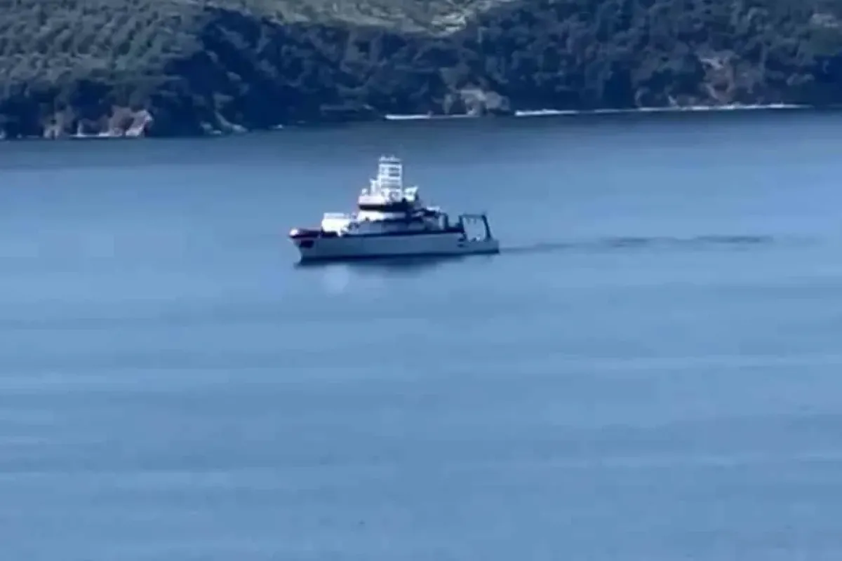 Marmara Denizi'nde araştırma gemisi deprem riskini inceliyor