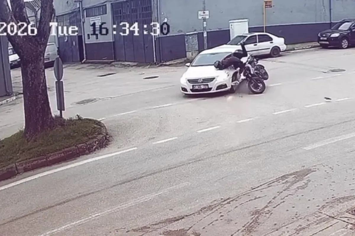 Kavşakta korkutan kaza!
