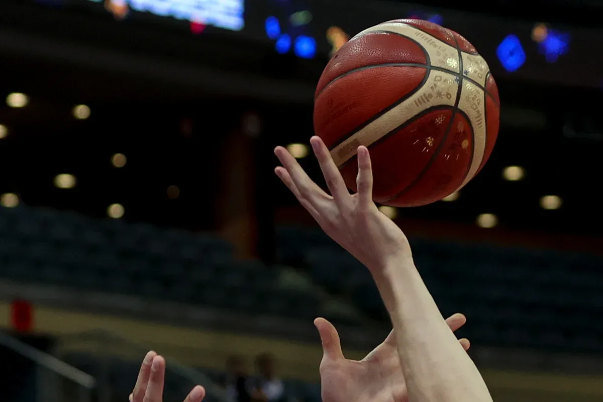 Cleveland Cavaliers, Detroit Pistons’ı farklı geçti: Finale yükseldi