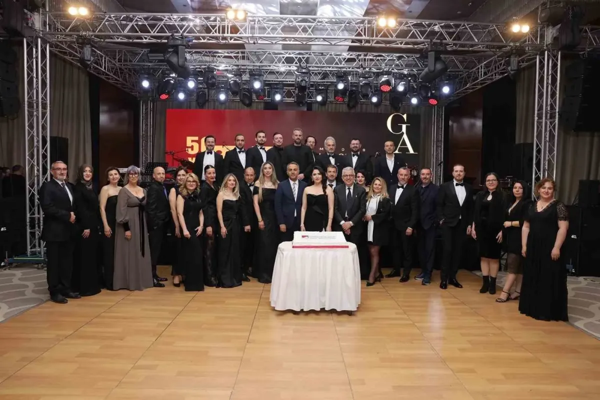 Bursa’da mesleğin duayeni içmimarlara ödül