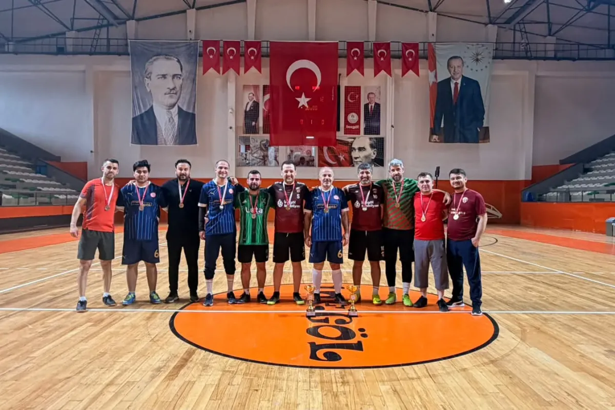 İnegöl'de yerel basın ve Spor Müdürlüğü karşı karşıya geldi