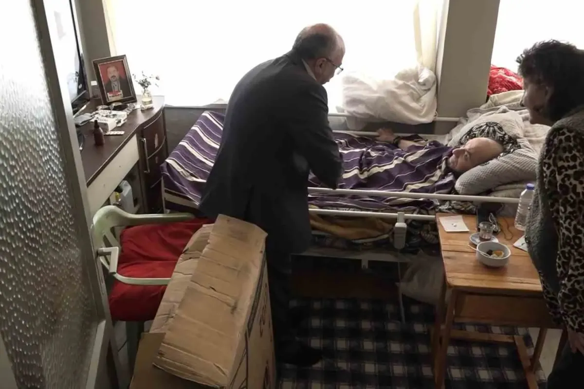 Kimseden görmediği vefayı eski eşi gösterdi