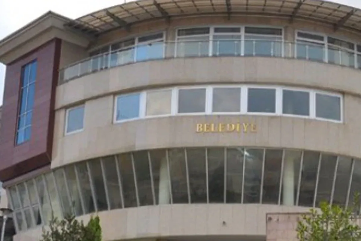 Akçakoca Belediye Başkanı Fikret Albayrak gözaltına alındı