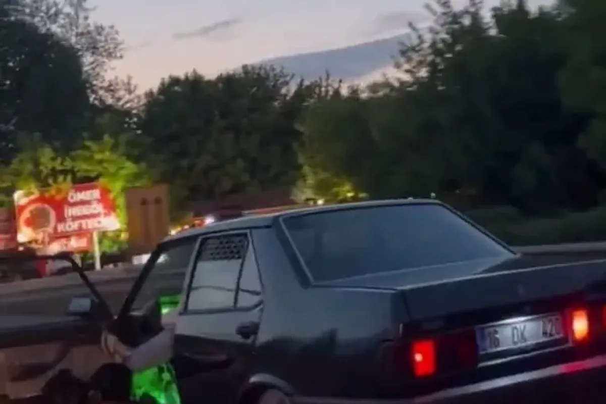 Trafikte ’yok artık’ dedirten anlar kamerada