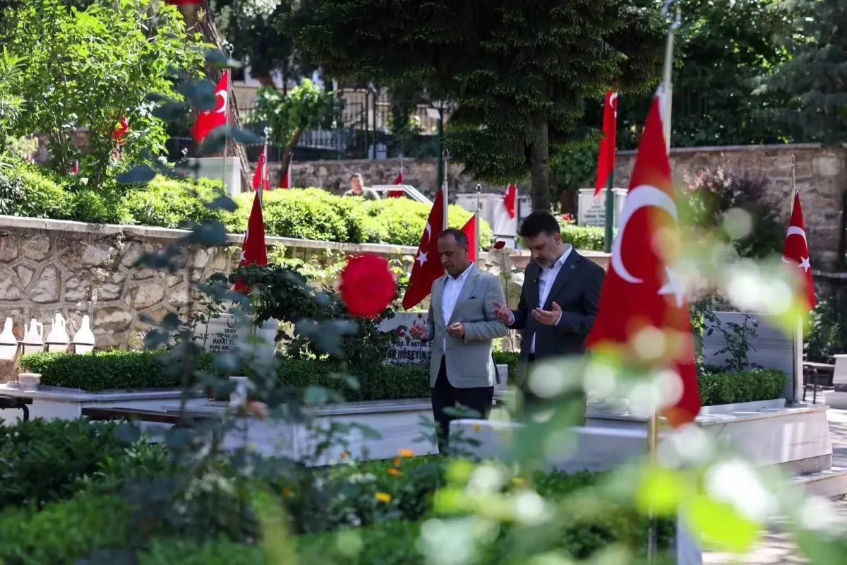 Başkan Vekili Şahin Biba’dan şehitlik, esnaf ve itfaiye ziyareti