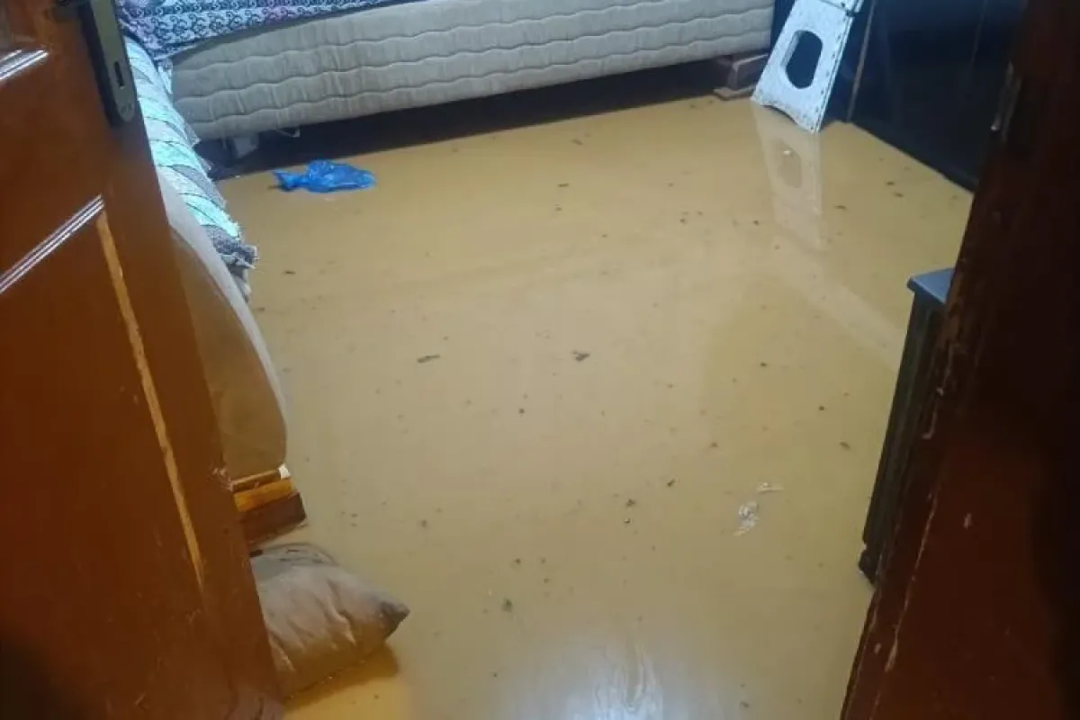 İnegöl’de Sağanak Kabusa Döndü! Evleri ve Sokakları Su Bastı