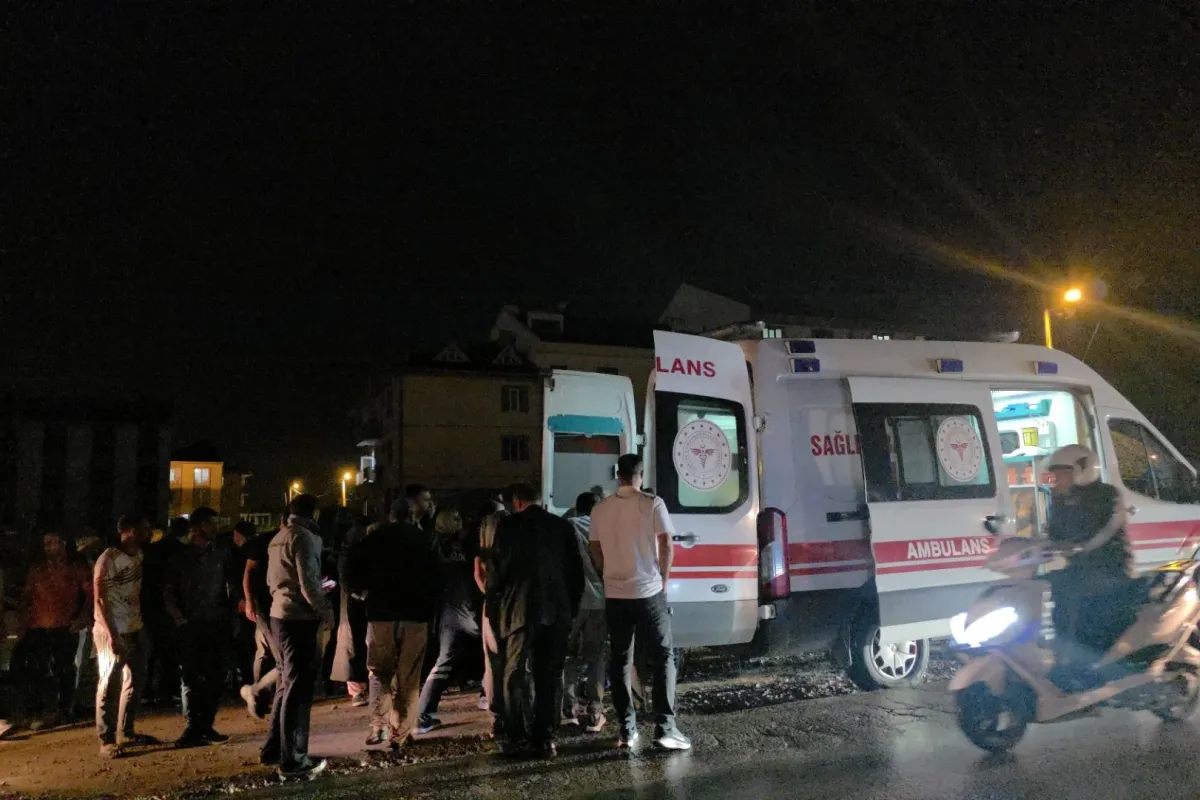 İnegöl Akhisar’da Araç Yayaya Çarptı