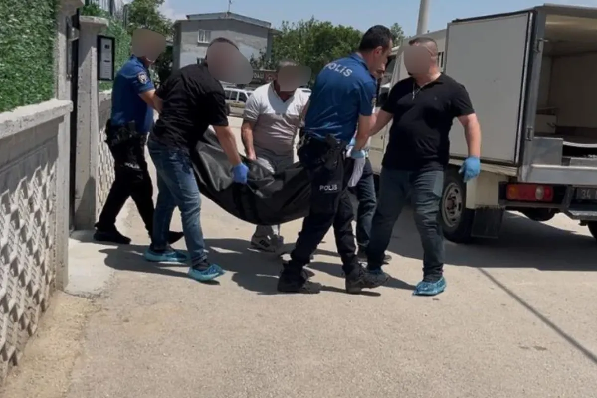 Bursa'da korkunç cinayet! Eşini çocuğunun gözü önünde defalarca bıçakladı