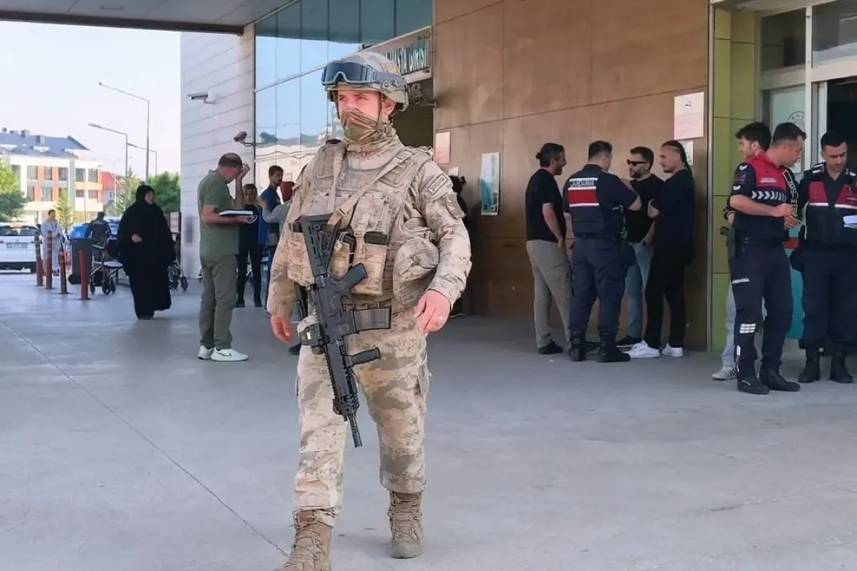 Bursa’da uyuşturucu tacirlerine yönelik 70 adrese eş zamanlı baskın