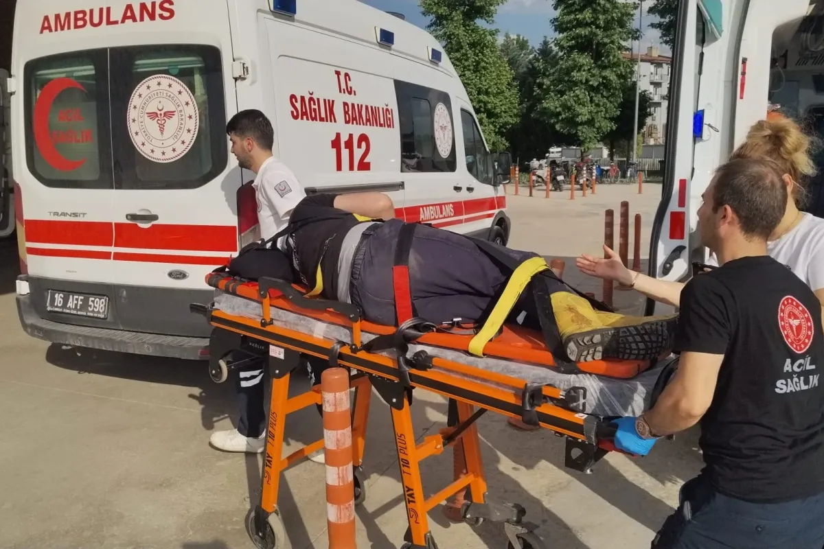 İnegöl'de OSB'de çatıdan düşen işçi 12 metreden ağır yaralandı