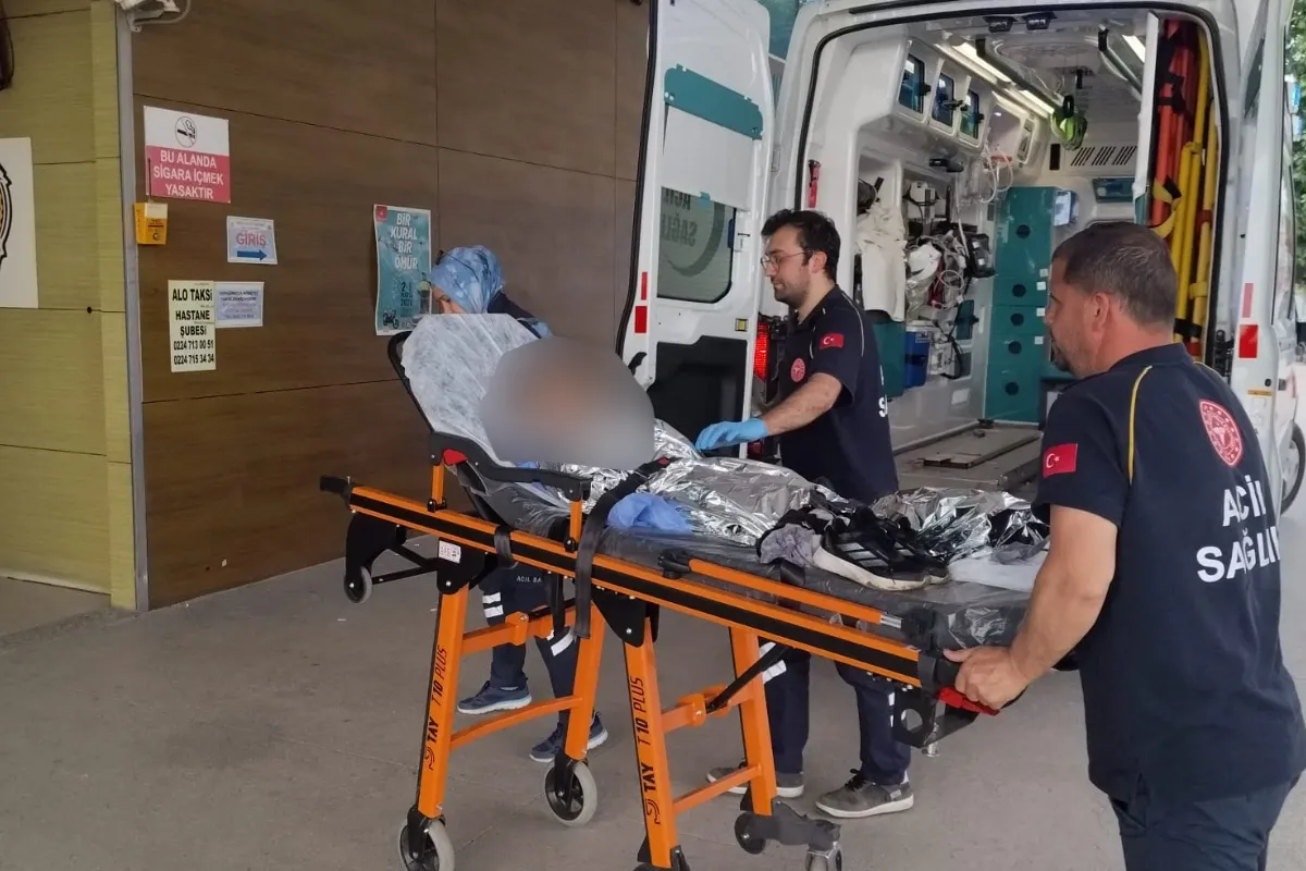 İnegöl Şipali'de derede mahsur kalan 11 yaşındaki çocuk kurtarıldı