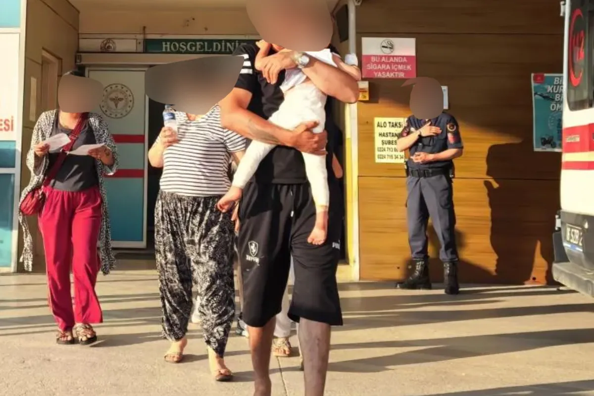 İnegöl'de 2 yaşındaki çocuk mangal ateşine düştü!