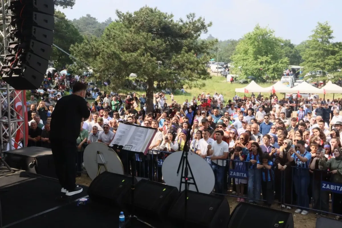 Bursa Gümüşhaneliler Yayla Şenliği’nde Karadeniz rüzgarı esti