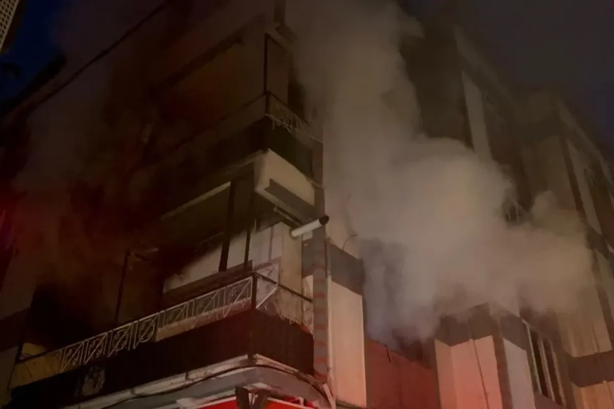 Gece yarısı hareketli saatler! Bir aile hastaneye kaldırıldı