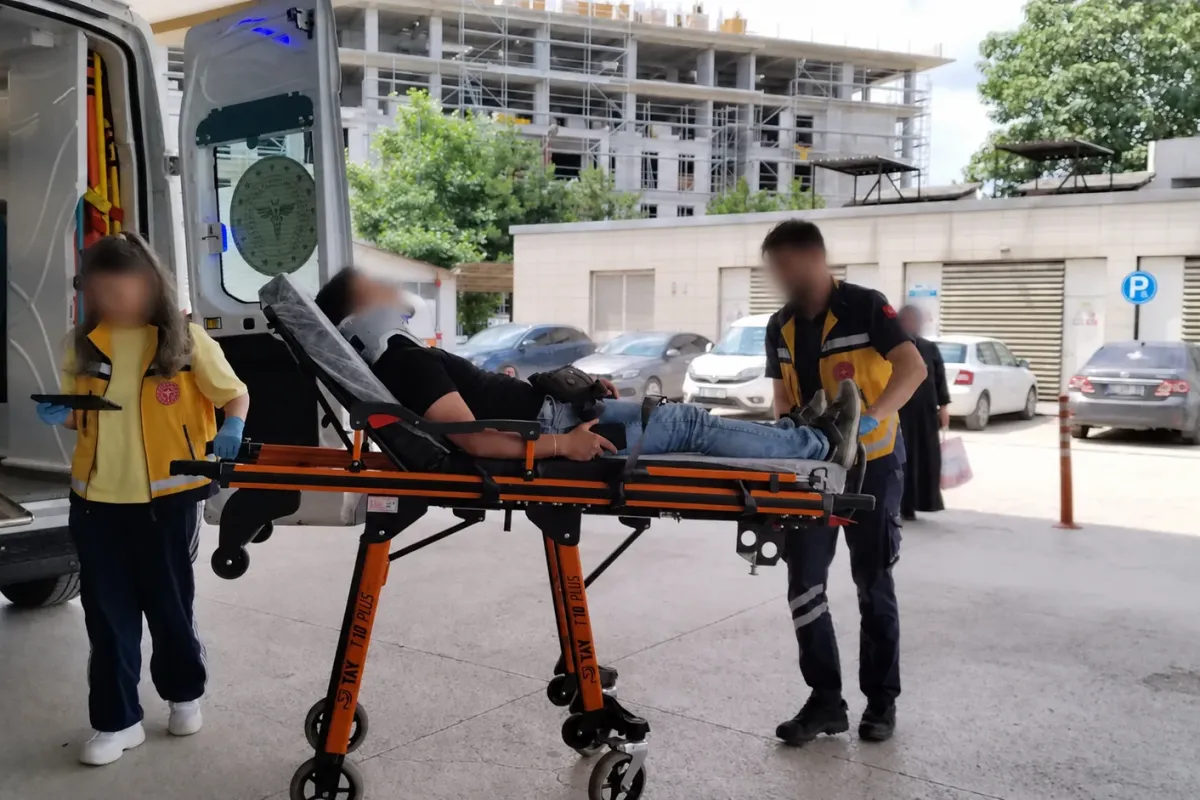 İnegöl'de feci kaza! Sürücü hastaneye kaldırıldı