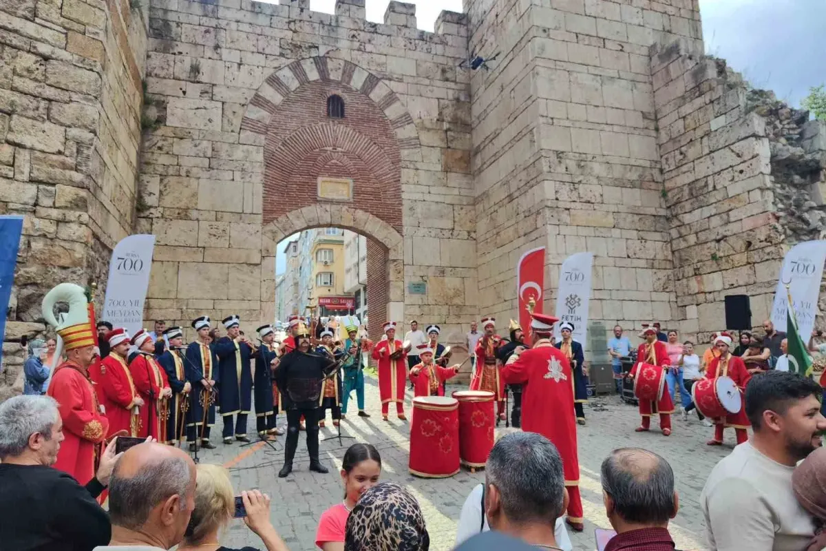 Fethin 700. yılında mehter sesleri Saltanat Kapı’dan yükseldi