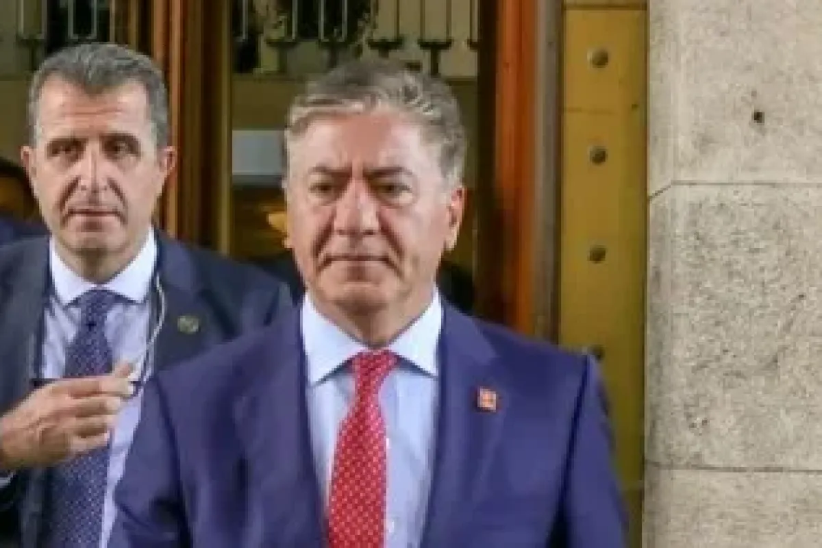 Murat Emir kimdir, kiminle evlendi? CHP Grup Başkanvekili Murat Emir doktor mu, kaç yaşında, nereli?