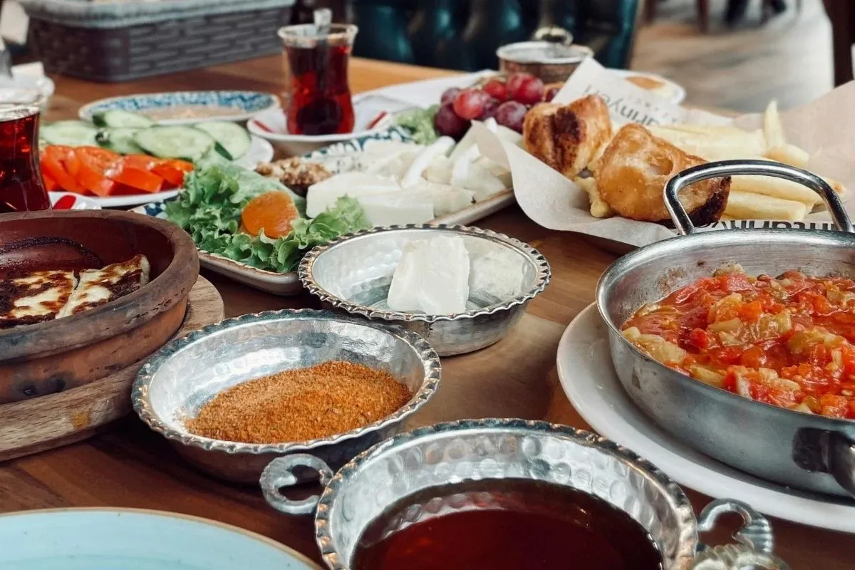 Enflasyon Restoranları Zorladı! Dev Markalar Fiyat İndirdi
