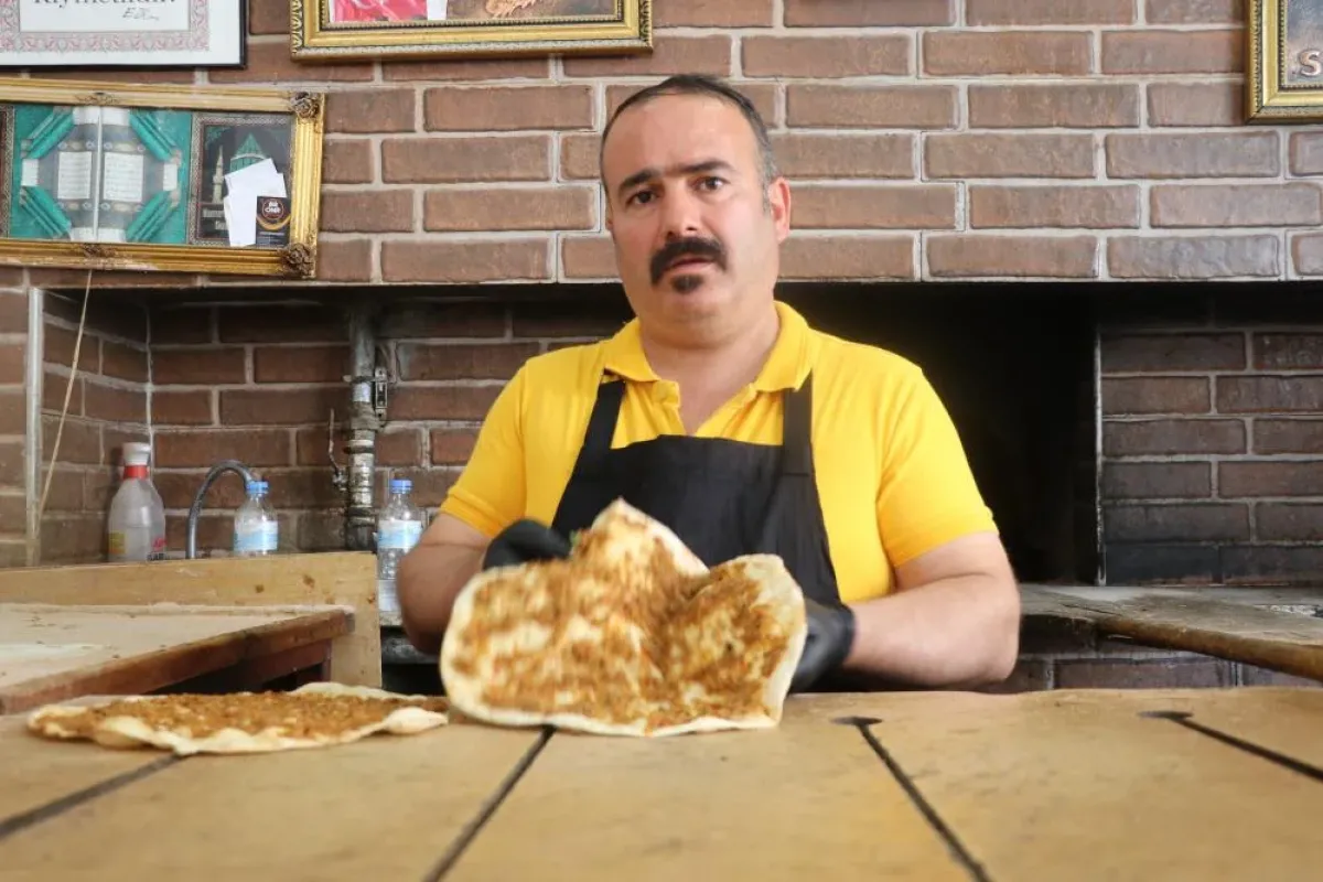 50 TL'ye lahmacun sattığı için şikayet edilmişti: Kârını açıkladı!