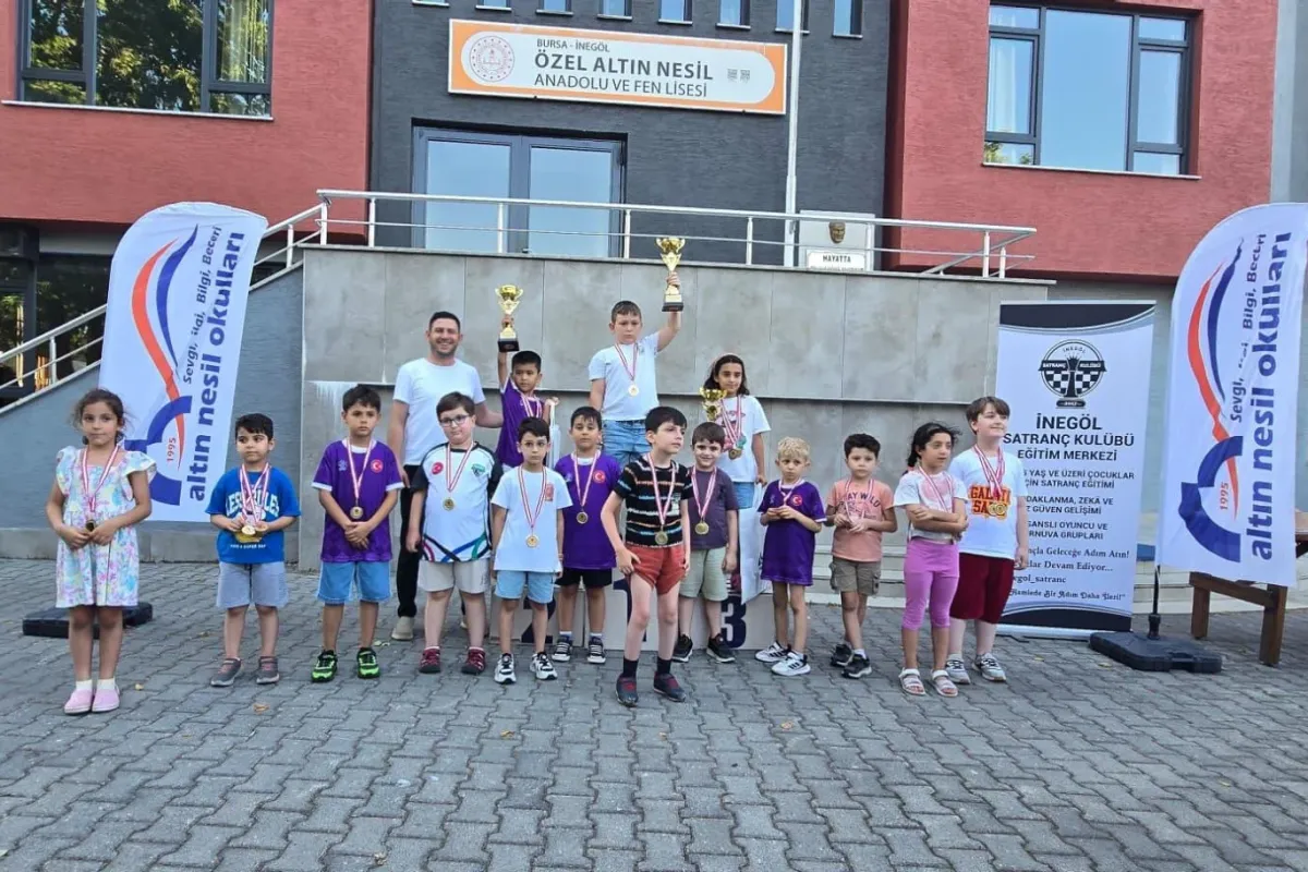 İnegöl Mobilya Başkenti Satranç Turnuvası Başarıyla Tamamlandı