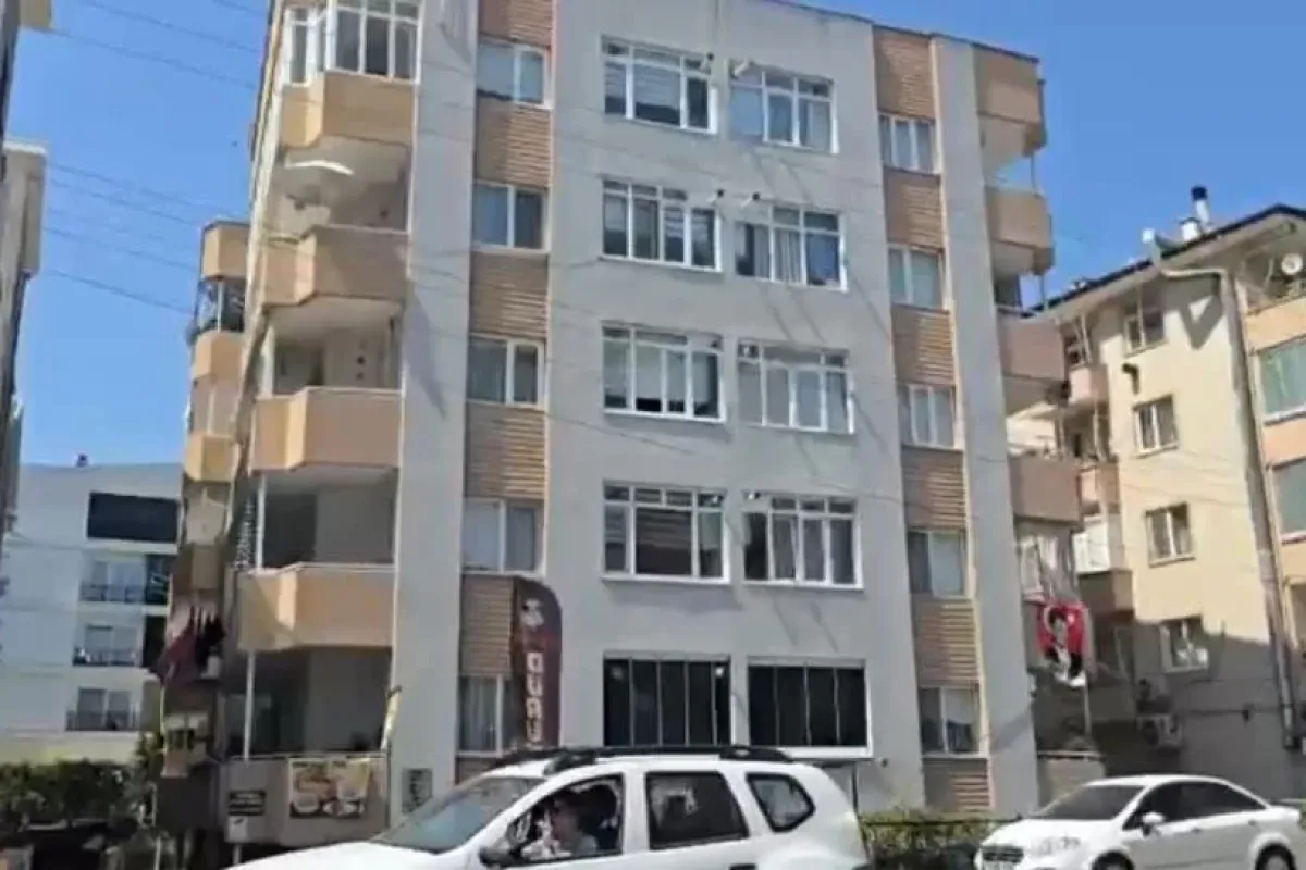 Evinde ölü bulundu! Cinayet şüphesi araştırılıyor