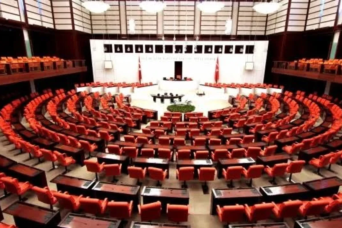 Temmuz zammıyla milletvekili maaşları yarım milyona dayandı!