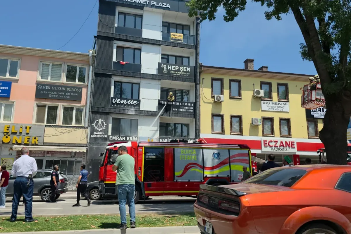 İnegöl'de İş Yerinde Yangın Alarmı!