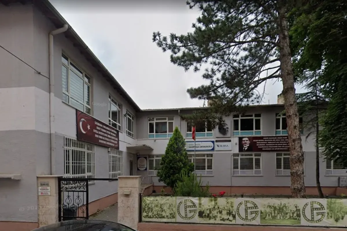 130 Yılı Aşan Tarihiyle İnegöl'ün En Eski Okulu Hâlâ Ayakta! Cırgıt Hoca'dan Gazipaşa'ya