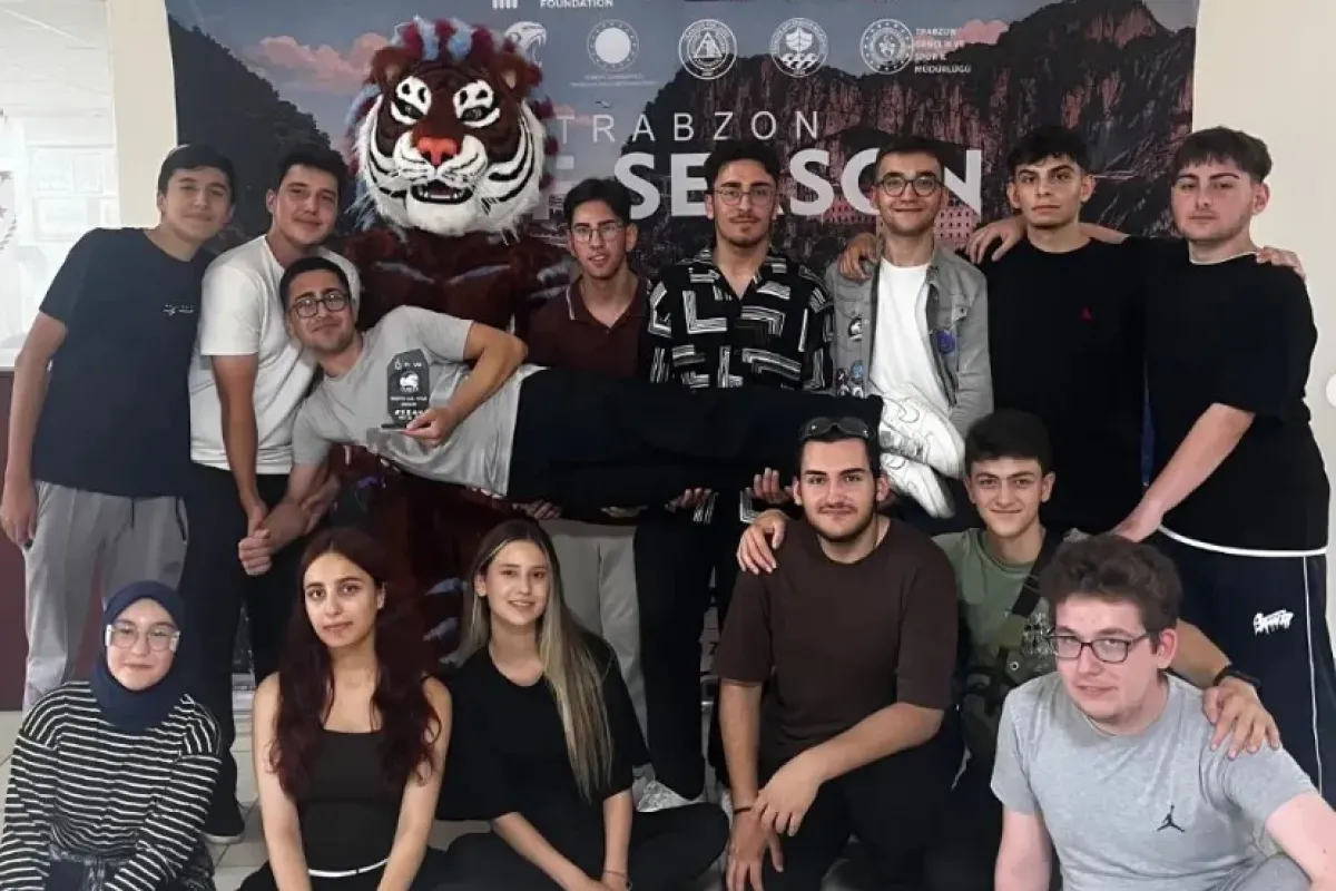 Meslek lisesi deyip geçmeyin! Uluslararası yarışmada İnegöl'ü gururlandırdı