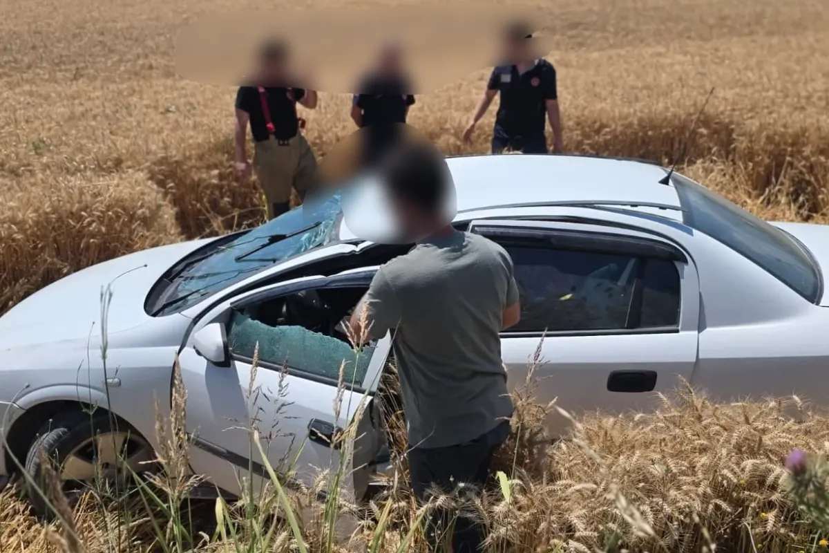 İnegöl'de tarlaya savrulan otomobilde can pazarı!