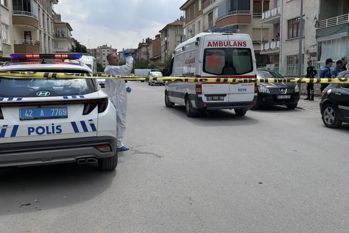 Gözü dönen şahıs annesinin ve kız kardeşinin boğazını kesti!