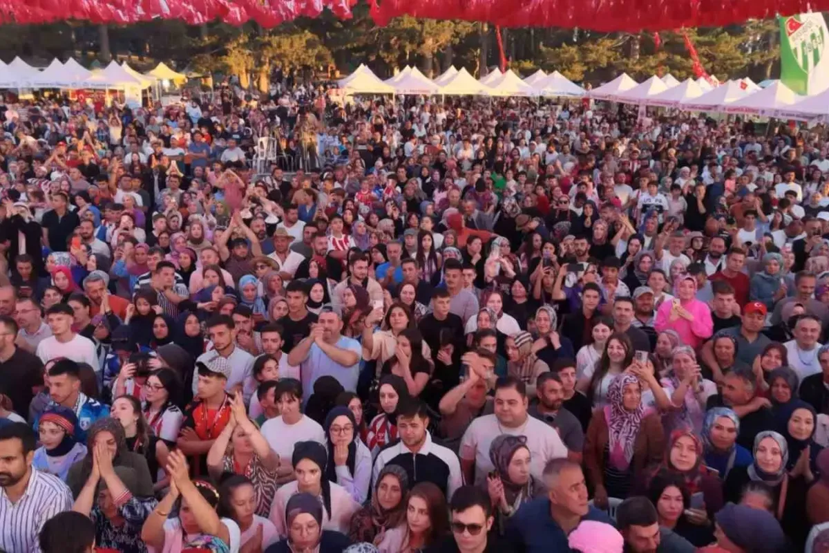 Samsun Festivali’ni duyan 75 bin kişi yaylaya akın etti