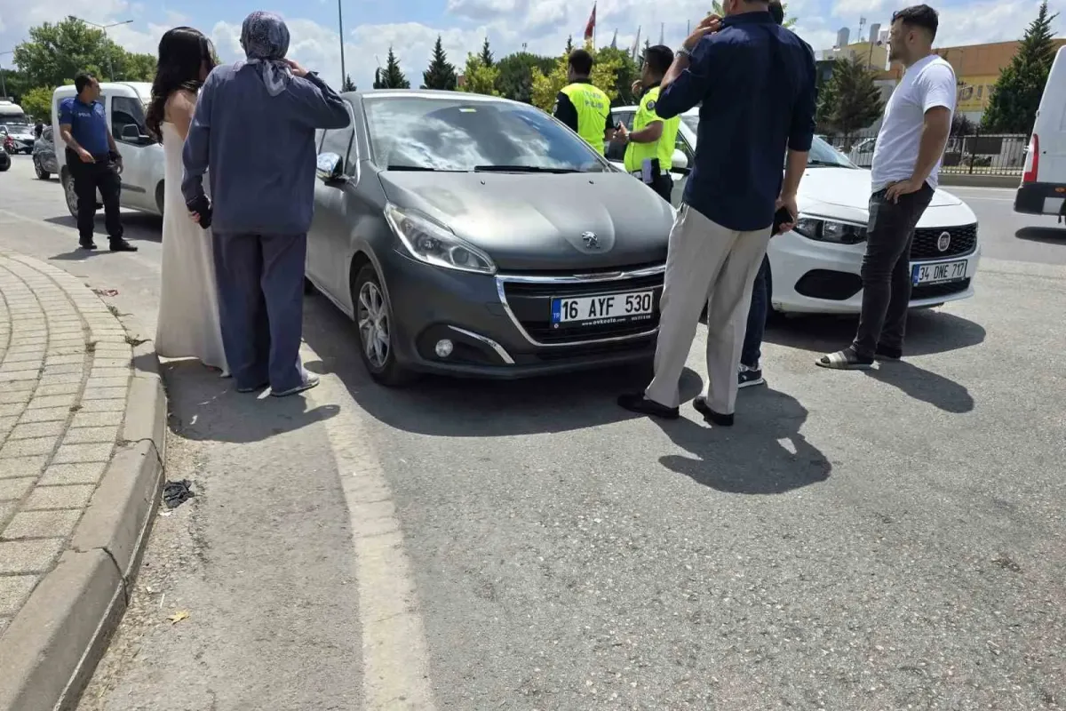Bursa İnegöl’de otomobil motorsiklete çarptı:2 yaralı