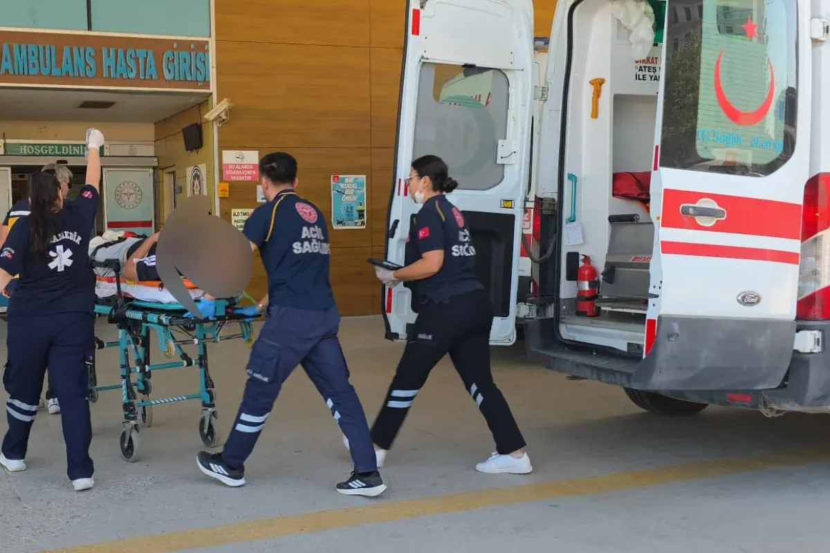 İnegöl Akhisar'da Otomobil ile Motosiklet Çarpıştı! 2 Kişi Yaralandı