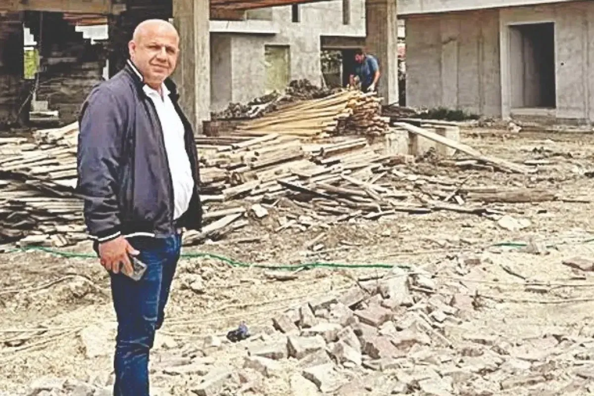 Haluk Levent yüzünden villaları giden müteahhit kalp krizi geçirdi