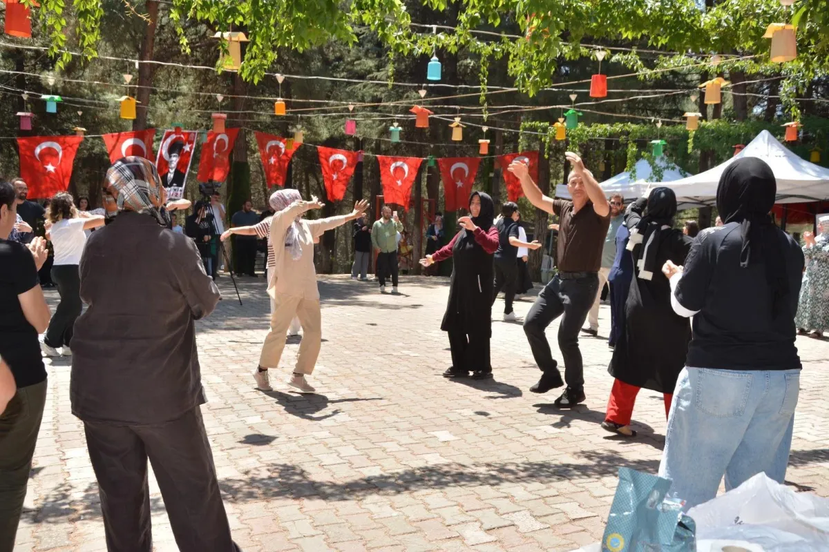 İnegöl'de Posoflular Seyran Şenliğinde Bir Araya Geldi