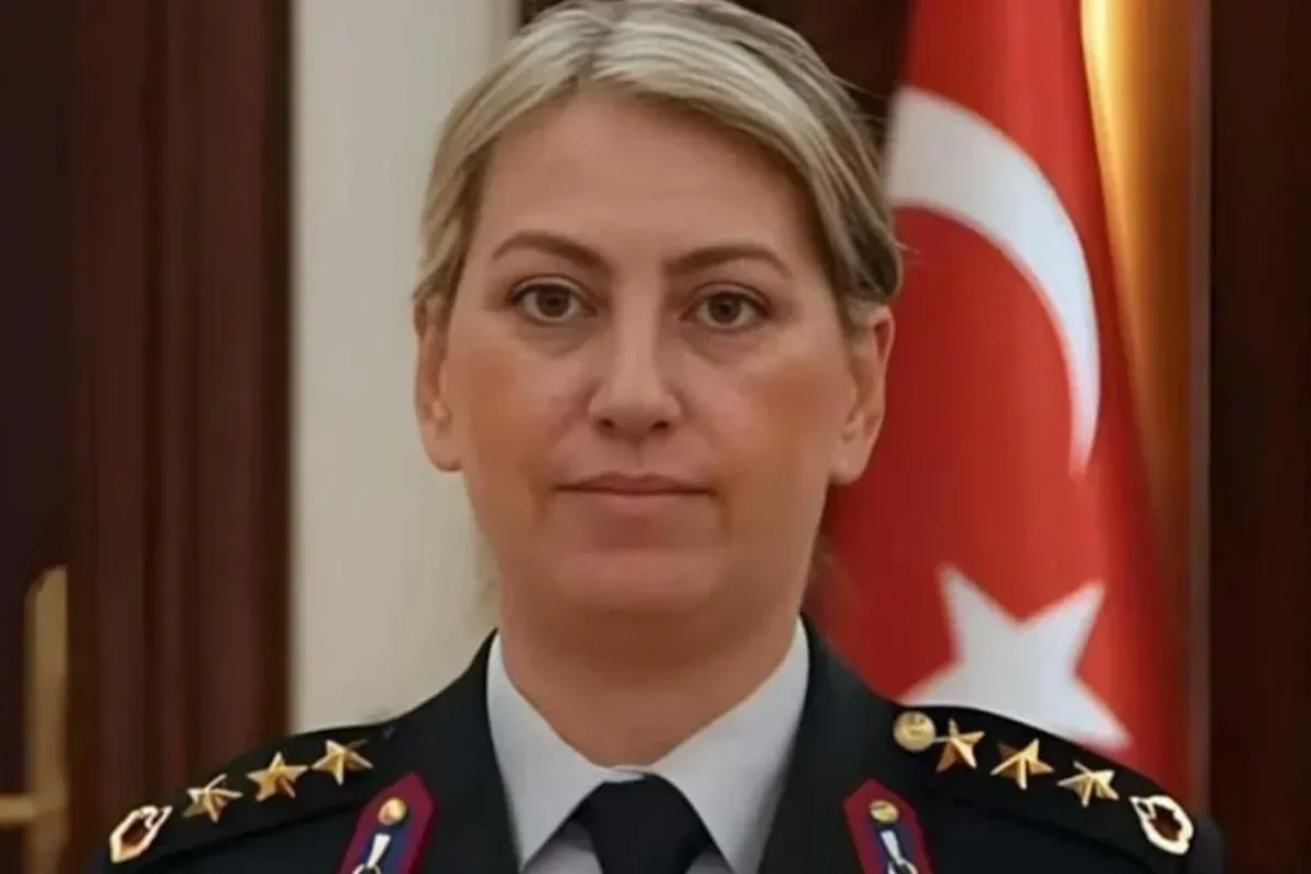 İlk kadın general Özlem Karapınar kimdir, kaç yaşında, evli mi?