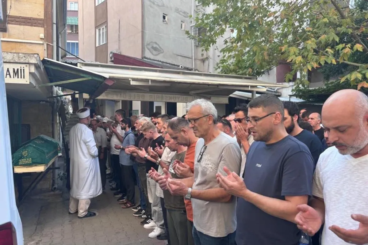 32 yaşındaydı, gözyaşları içinde toprağa verildi